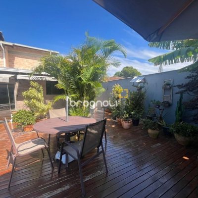 Casa com 281m², 3 quartos (sendo 3 suítes), 3 garagens, no bairro Campeche em Florianópolis