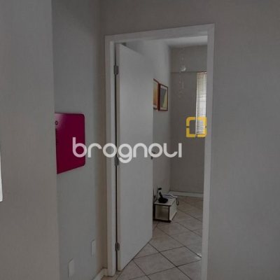 Sala com 42m², no bairro Centro em Florianópolis