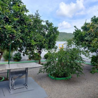 Casa com 111m², 3 quartos (sendo 1 suíte), 3 garagens, no bairro Rio Vermelho em Florianópolis