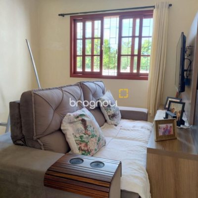 Casa com 111m², 3 quartos (sendo 1 suíte), 3 garagens, no bairro Rio Vermelho em Florianópolis