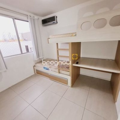 Apartamento com 50m², 2 quartos, 1 garagem, no bairro Roçado em São José