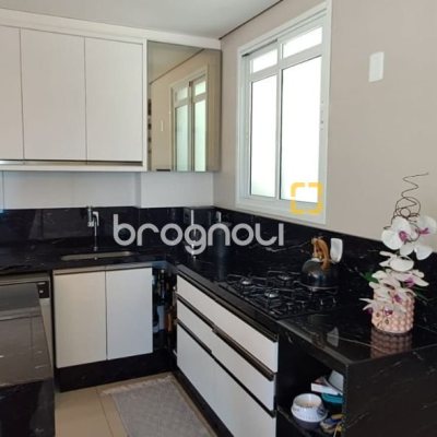 Cobertura com 162m², 3 quartos (sendo 1 suíte), 2 garagens, no bairro Canasvieiras em Florianópolis