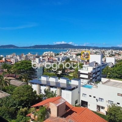 Cobertura com 162m², 3 quartos (sendo 1 suíte), 2 garagens, no bairro Canasvieiras em Florianópolis