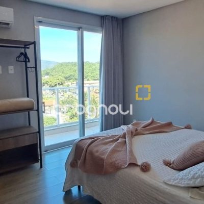 Cobertura com 162m², 3 quartos (sendo 1 suíte), 2 garagens, no bairro Canasvieiras em Florianópolis
