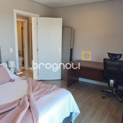 Cobertura com 162m², 3 quartos (sendo 1 suíte), 2 garagens, no bairro Canasvieiras em Florianópolis