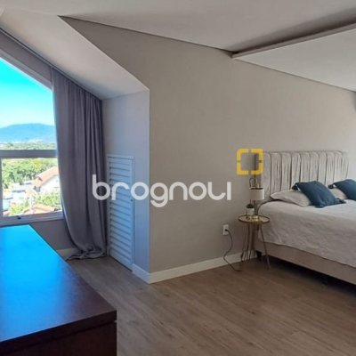 Cobertura com 162m², 3 quartos (sendo 1 suíte), 2 garagens, no bairro Canasvieiras em Florianópolis
