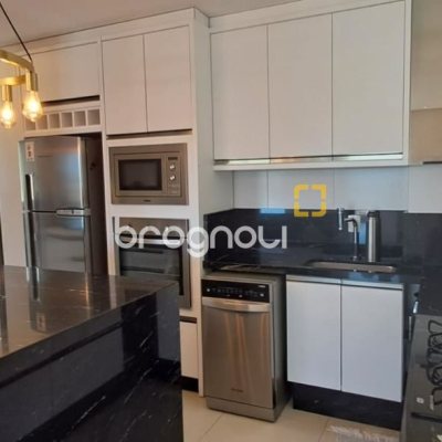Cobertura com 162m², 3 quartos (sendo 1 suíte), 2 garagens, no bairro Canasvieiras em Florianópolis