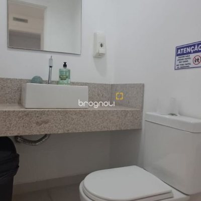 Cobertura com 162m², 3 quartos (sendo 1 suíte), 2 garagens, no bairro Canasvieiras em Florianópolis