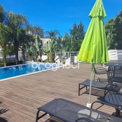 Cobertura com 162m², 3 quartos (sendo 1 suíte), 2 garagens, no bairro Canasvieiras em Florianópolis