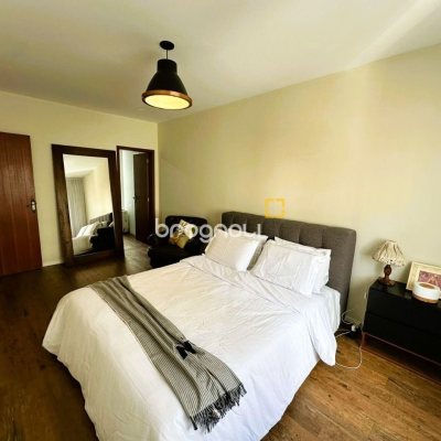 Apartamento com 147m², 3 quartos (sendo 1 suíte), 1 garagem, no bairro Coqueiros em Florianópolis