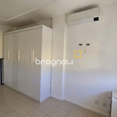 Apartamento com 53m², 1 quarto, 1 garagem, no bairro Trindade em Florianópolis