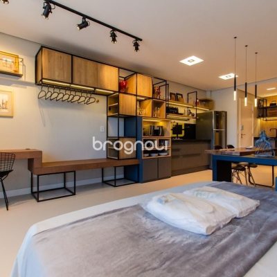 Apartamento com 46m², 1 quarto, 1 garagem, no bairro Centro em Florianópolis