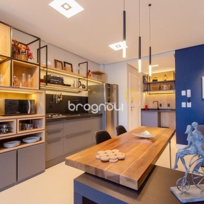 Apartamento com 46m², 1 quarto, 1 garagem, no bairro Centro em Florianópolis