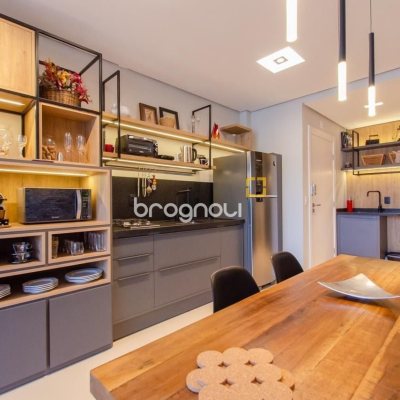 Apartamento com 46m², 1 quarto, 1 garagem, no bairro Centro em Florianópolis