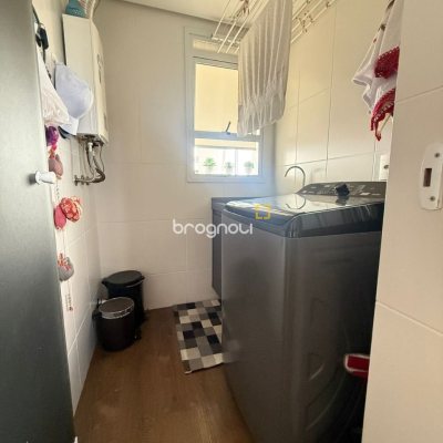 Cobertura com 152m², 3 quartos (sendo 2 suítes), 3 garagens, no bairro Estreito em Florianópolis