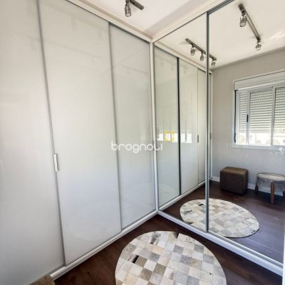 Cobertura com 152m², 3 quartos (sendo 2 suítes), 3 garagens, no bairro Estreito em Florianópolis