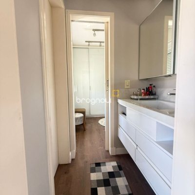 Cobertura com 152m², 3 quartos (sendo 2 suítes), 3 garagens, no bairro Estreito em Florianópolis