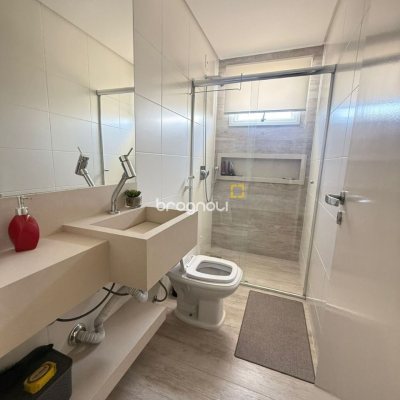 Cobertura com 152m², 3 quartos (sendo 2 suítes), 3 garagens, no bairro Estreito em Florianópolis