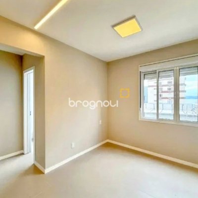 Apartamento com 104m², 3 quartos (sendo 3 suítes), 1 garagem, no bairro Centro em Florianópolis