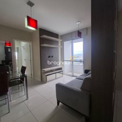 Apartamento com 65m², 2 quartos (sendo 1 suíte), 1 garagem, no bairro Estreito em Florianópolis