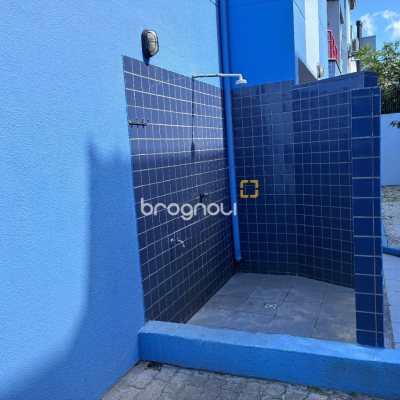 Apartamento com 74m², 2 quartos, 1 garagem, no bairro Barra da Lagoa em Florianópolis