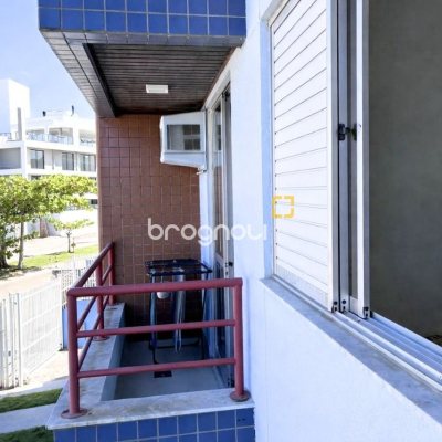 Apartamento com 74m², 2 quartos, 1 garagem, no bairro Barra da Lagoa em Florianópolis