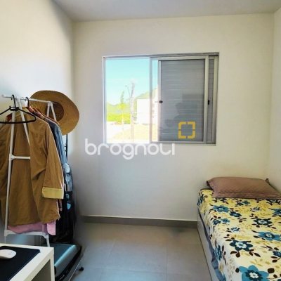 Apartamento com 74m², 2 quartos, 1 garagem, no bairro Barra da Lagoa em Florianópolis
