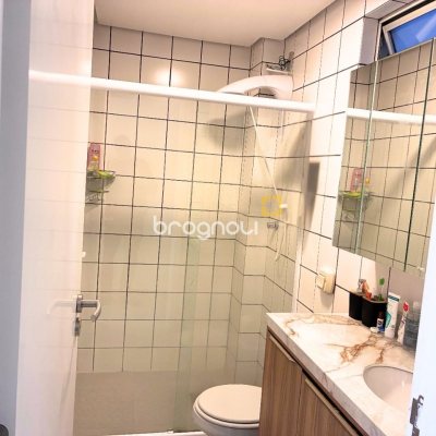 Apartamento com 74m², 2 quartos, 1 garagem, no bairro Barra da Lagoa em Florianópolis