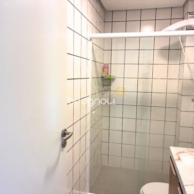 Apartamento com 74m², 2 quartos, 1 garagem, no bairro Barra da Lagoa em Florianópolis