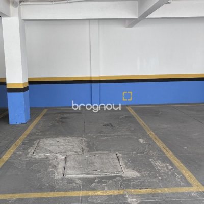 Apartamento com 74m², 2 quartos, 1 garagem, no bairro Barra da Lagoa em Florianópolis