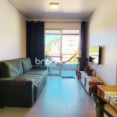Apartamento com 74m², 2 quartos, 1 garagem, no bairro Barra da Lagoa em Florianópolis