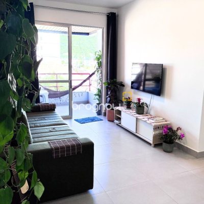Apartamento com 74m², 2 quartos, 1 garagem, no bairro Barra da Lagoa em Florianópolis