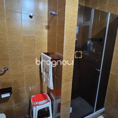 Apartamento com 211m², 4 quartos (sendo 1 suíte), 2 garagens, no bairro Centro em Florianópolis