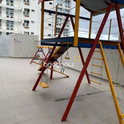Apartamento com 81m², 3 quartos (sendo 1 suíte), 1 garagem, no bairro Centro em Florianópolis