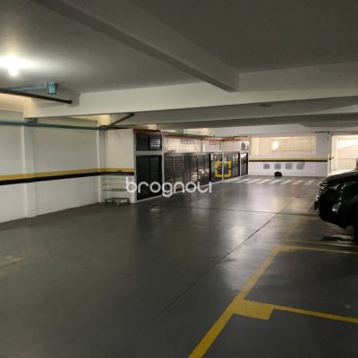 Apartamento com 81m², 3 quartos (sendo 1 suíte), 1 garagem, no bairro Centro em Florianópolis