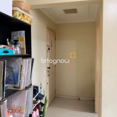 Apartamento com 81m², 3 quartos (sendo 1 suíte), 1 garagem, no bairro Centro em Florianópolis