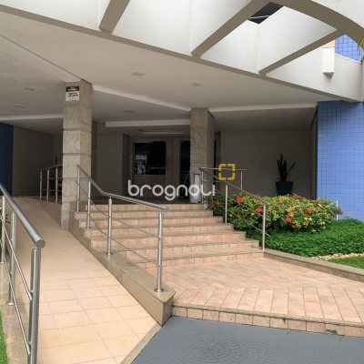 Apartamento com 81m², 3 quartos (sendo 1 suíte), 1 garagem, no bairro Centro em Florianópolis