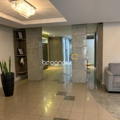 Apartamento com 81m², 3 quartos (sendo 1 suíte), 1 garagem, no bairro Centro em Florianópolis