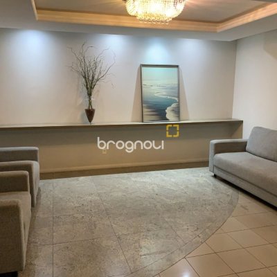 Apartamento com 81m², 3 quartos (sendo 1 suíte), 1 garagem, no bairro Centro em Florianópolis