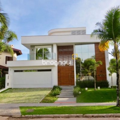 Casa com 385m², 5 quartos (sendo 5 suítes), 2 garagens, no bairro Jurerê Internacional em Florianópolis
