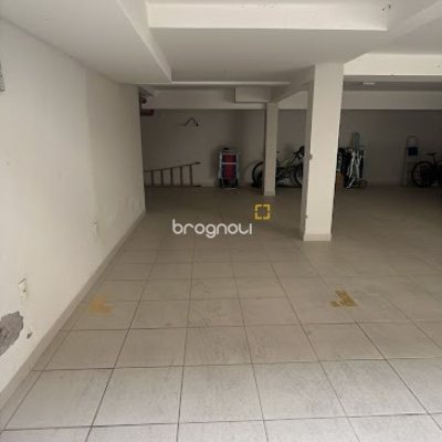 Apartamento com 72m², 2 quartos (sendo 1 suíte), 1 garagem, no bairro Jurerê Internacional em Florianópolis