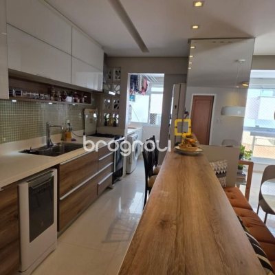 Apartamento com 91m², 3 quartos (sendo 1 suíte), 2 garagens, no bairro Trindade em Florianópolis