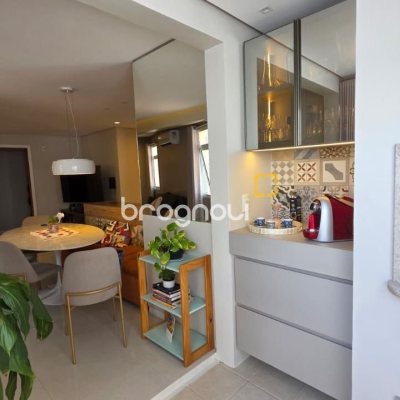 Apartamento com 91m², 3 quartos (sendo 1 suíte), 2 garagens, no bairro Trindade em Florianópolis