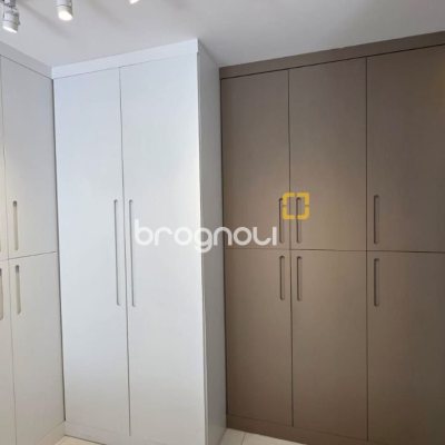 Apartamento com 91m², 3 quartos (sendo 1 suíte), 2 garagens, no bairro Trindade em Florianópolis
