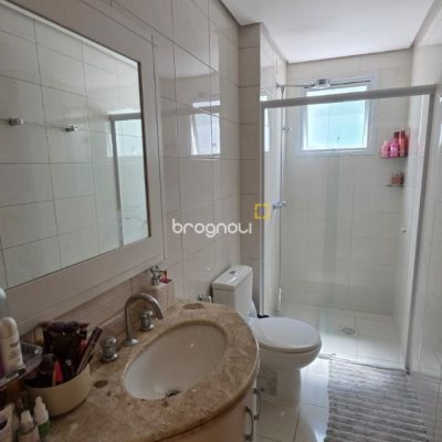 Apartamento com 91m², 3 quartos (sendo 1 suíte), 2 garagens, no bairro Trindade em Florianópolis