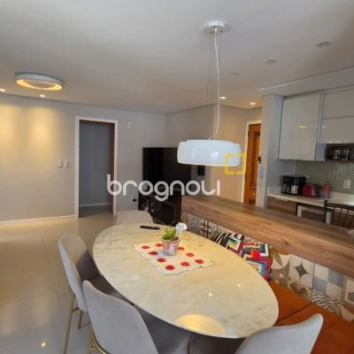 Apartamento com 91m², 3 quartos (sendo 1 suíte), 2 garagens, no bairro Trindade em Florianópolis