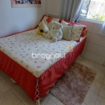 Casa com 218m², 4 quartos (sendo 1 suíte), 2 garagens, no bairro Trindade em Florianópolis