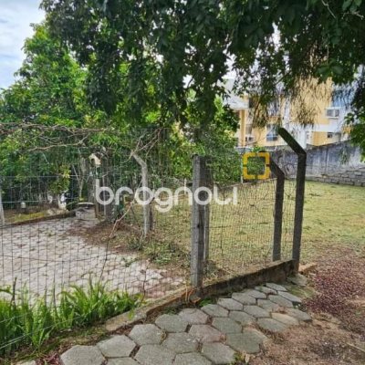 Casa com 288m², 4 garagens, no bairro Saco dos Limões em Florianópolis