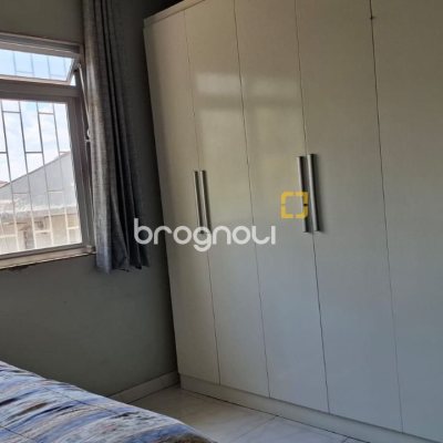 Casa com 70m², 3 quartos, 1 garagem, no bairro Barreiros em São José