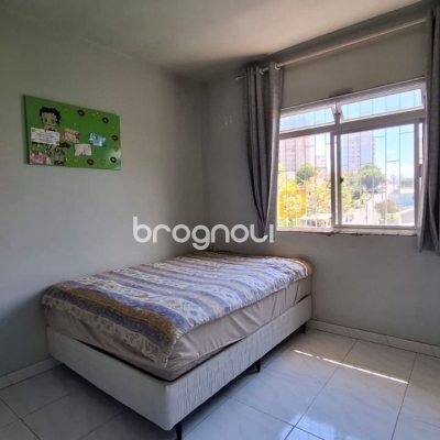 Casa com 70m², 3 quartos, 1 garagem, no bairro Barreiros em São José